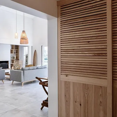 Belle Familiale Renovee Dans Cadre Exceptionnel-ag15 ラカノー