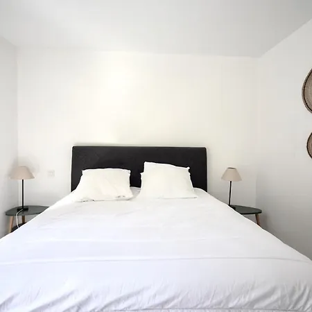 Belle Familiale Renovee Dans Cadre Exceptionnel-ag15 Villa *
